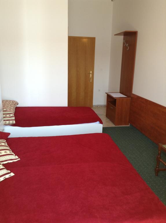Pansion Laguna Metajna Chambre photo